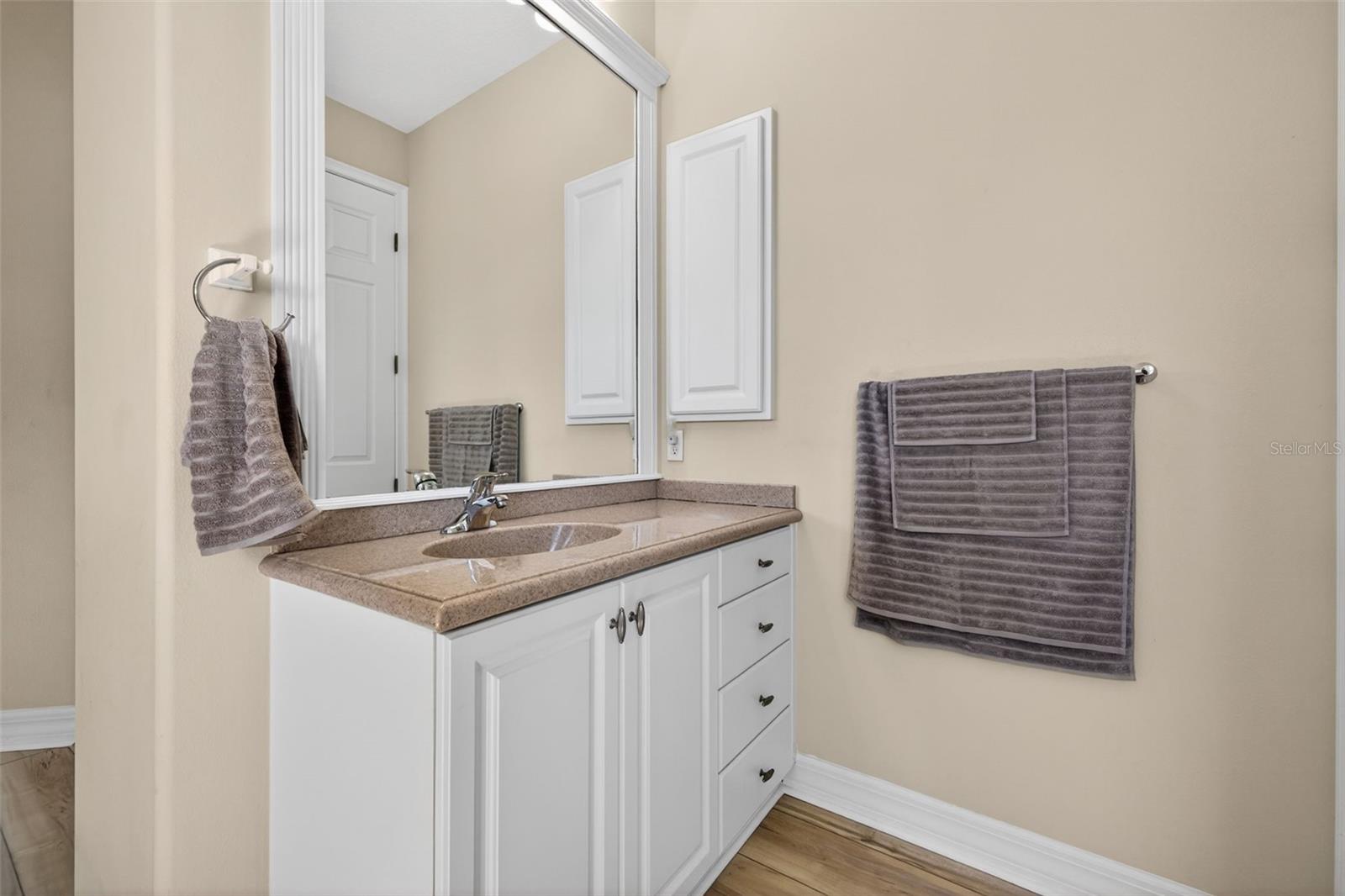 FOXBROOK PH II - Residential