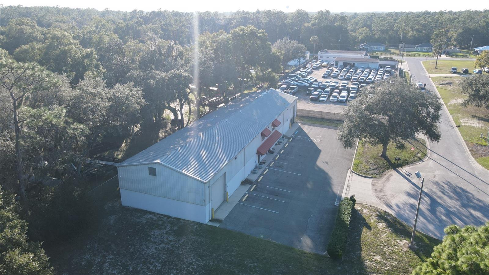 BOB NICHOLS INDUST CENTER - Commercial Lease