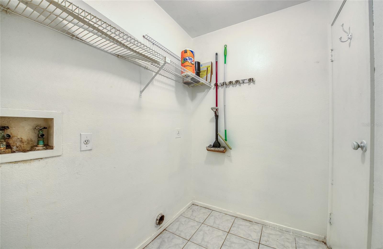 WINDJAMMER CONDO - Residential