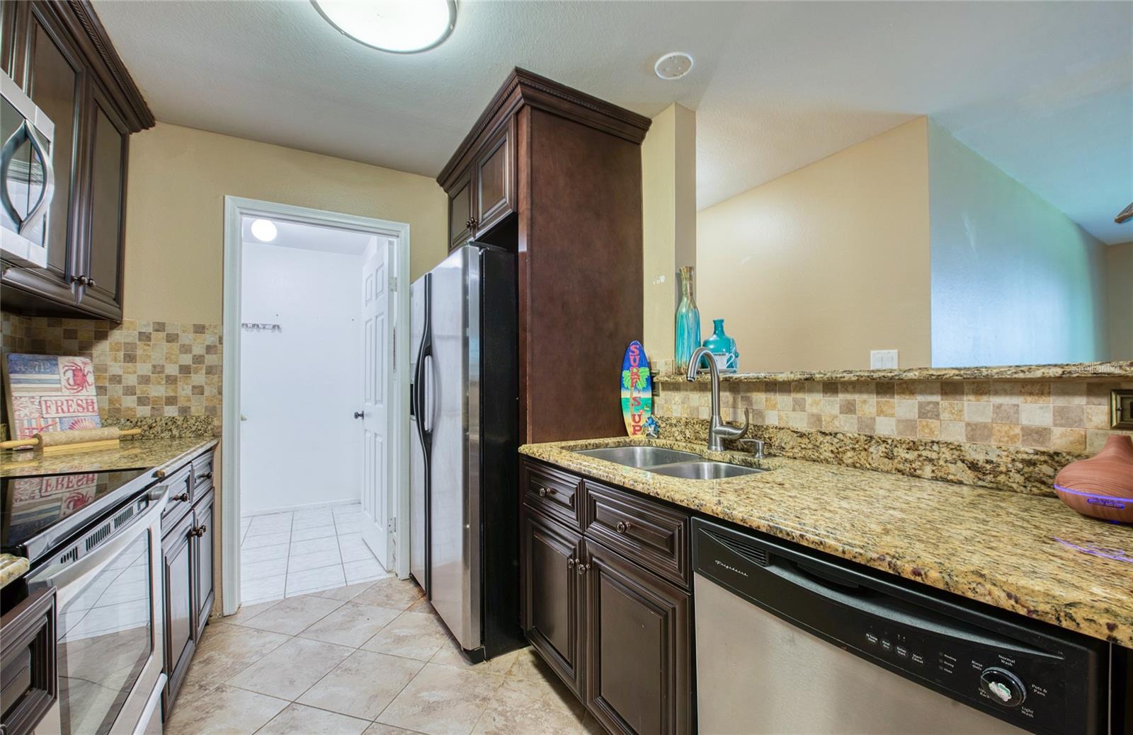 WINDJAMMER CONDO - Residential