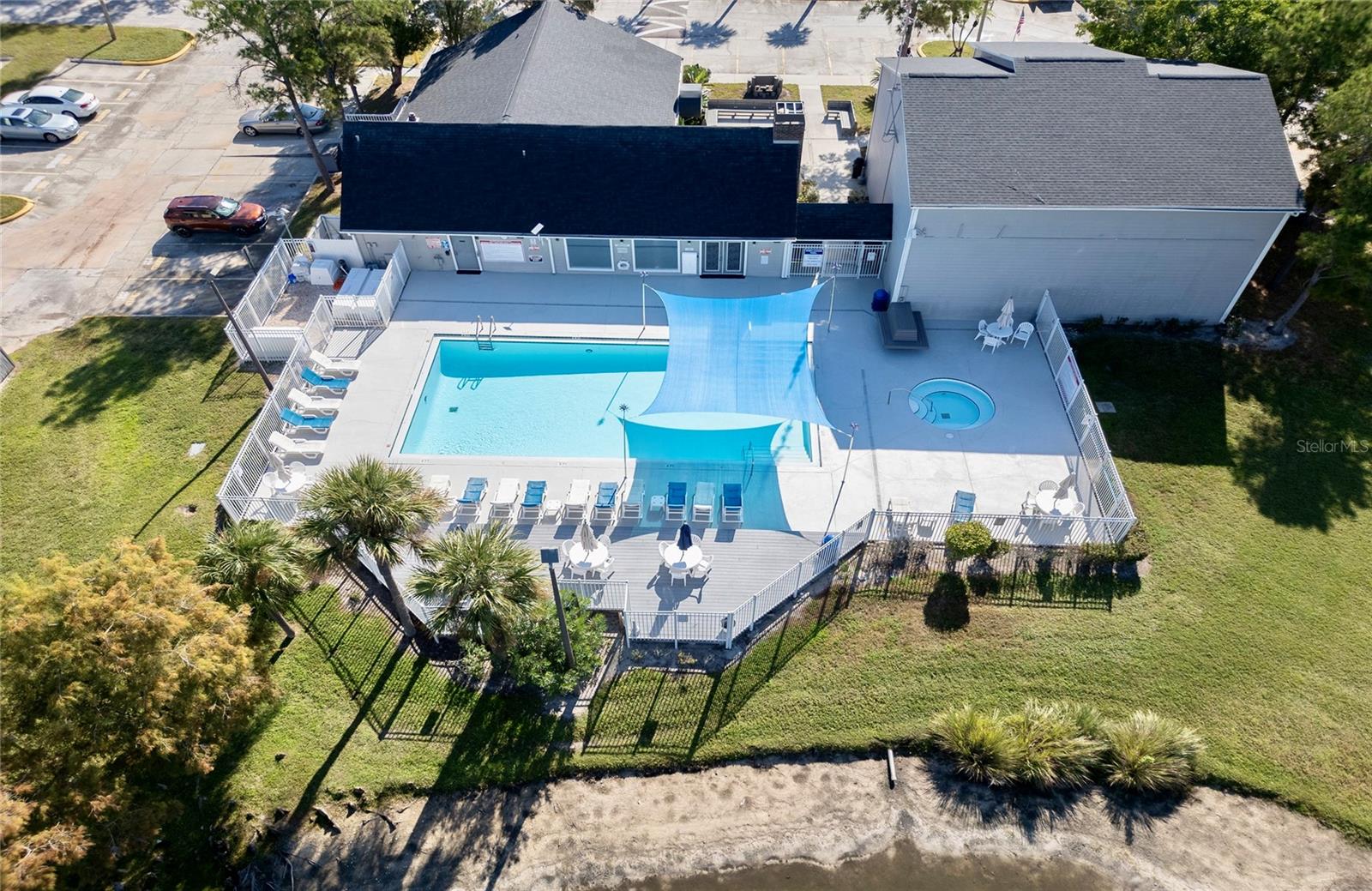 WINDJAMMER CONDO - Residential