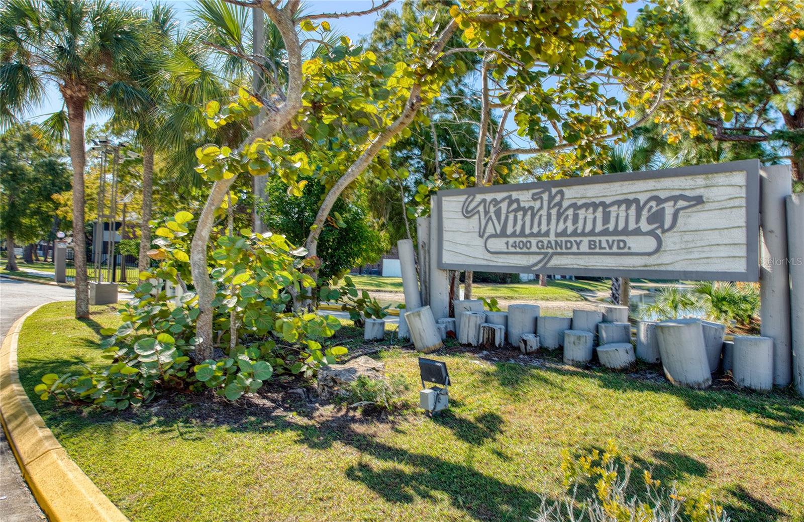 WINDJAMMER CONDO - Residential