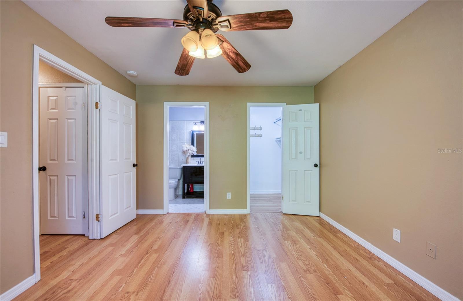 WINDJAMMER CONDO - Residential