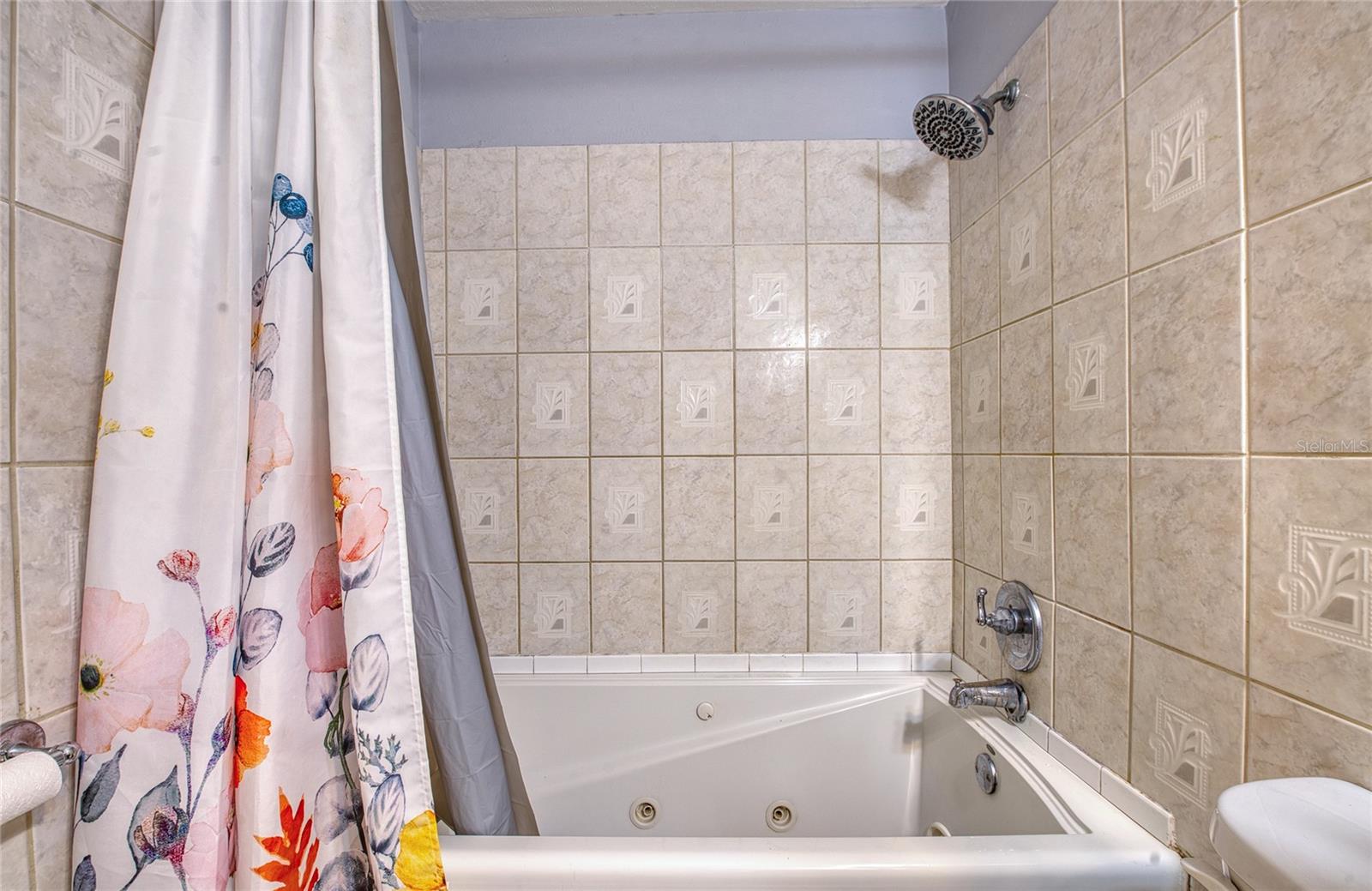 WINDJAMMER CONDO - Residential