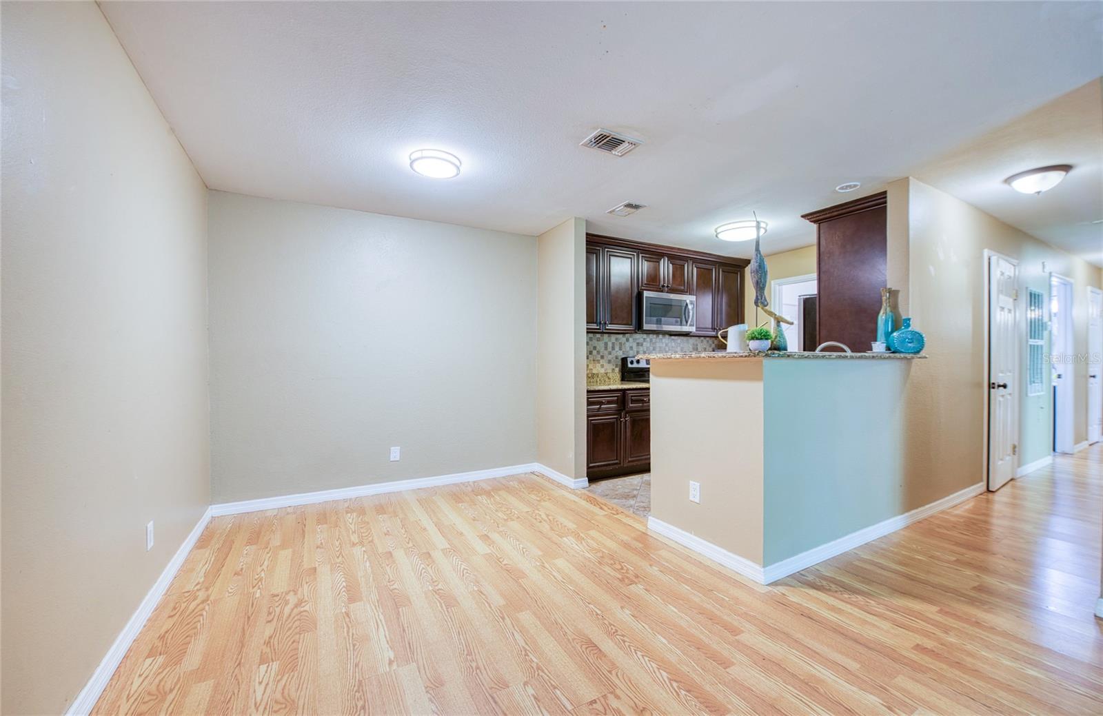 WINDJAMMER CONDO - Residential