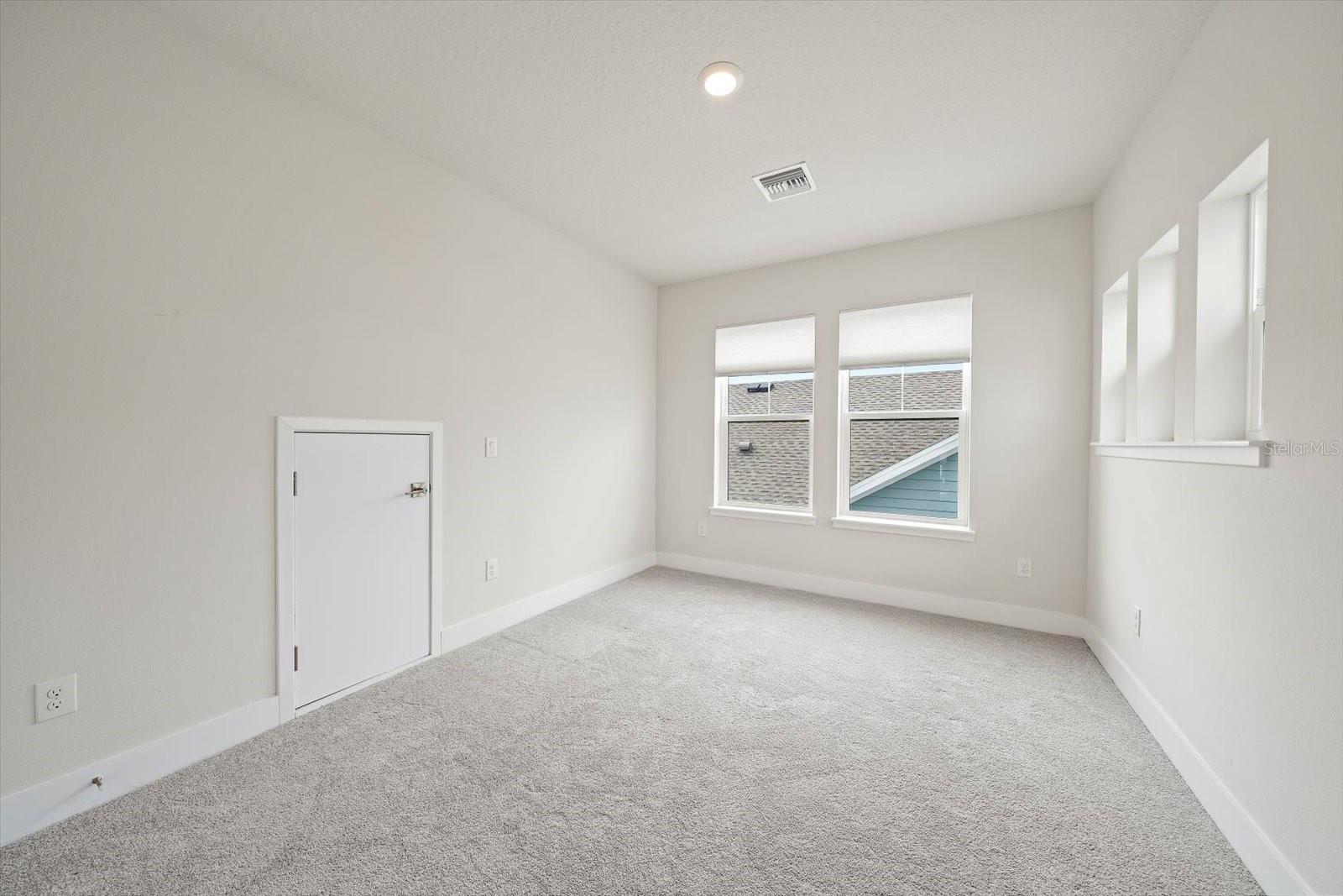 EMERALD LNDG/WATERSIDE - Residential