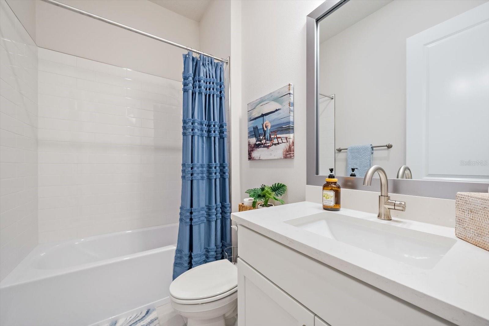 EMERALD LNDG/WATERSIDE - Residential