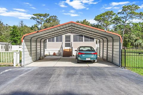 A home in HOMOSASSA