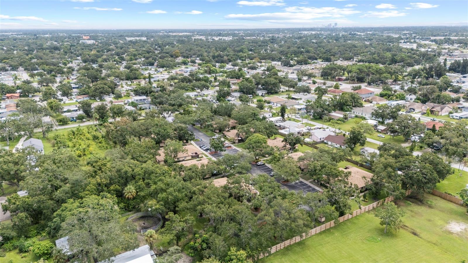 VILLAS OF PINELLAS FARMS CONDO - Residential