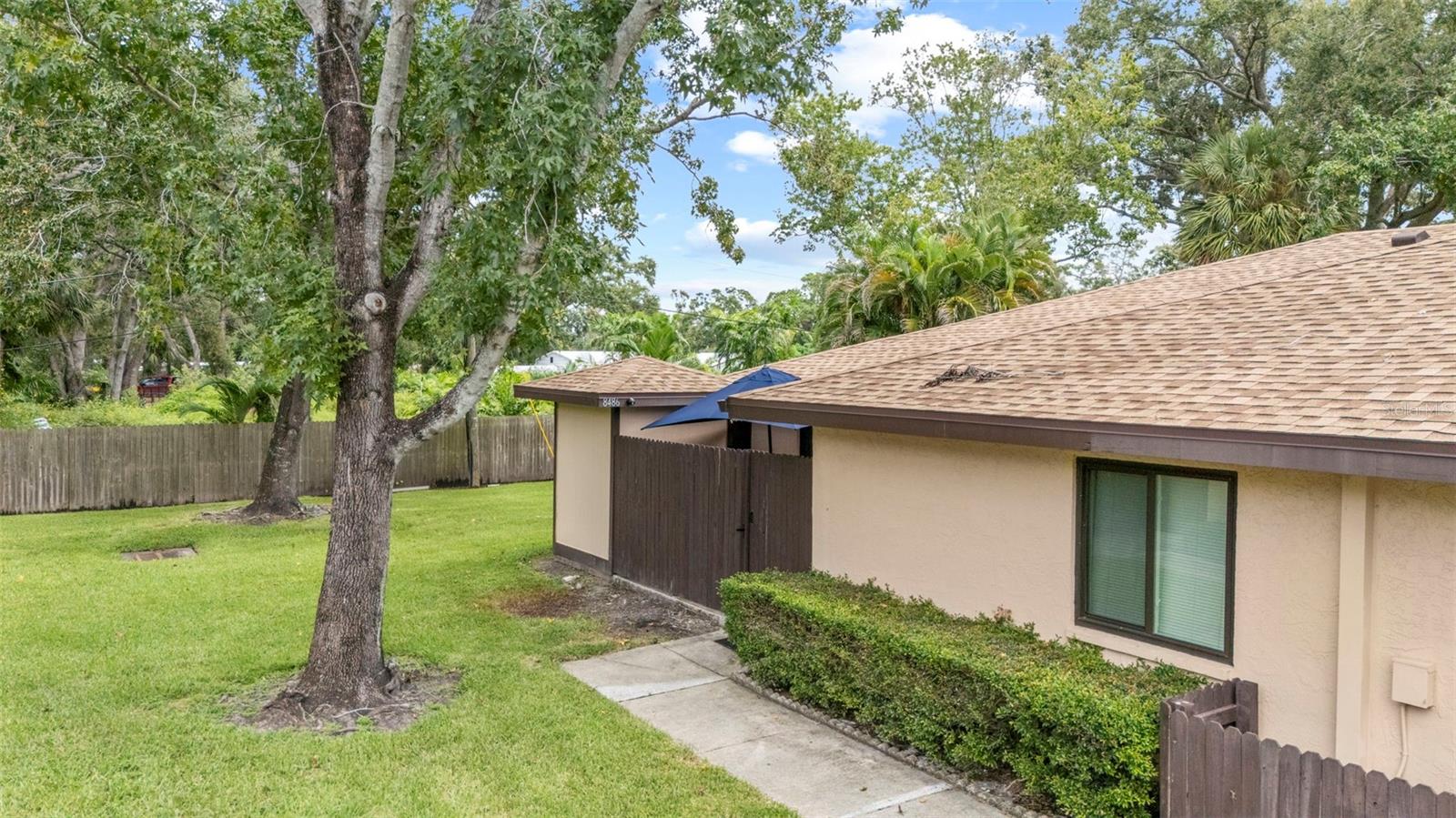 VILLAS OF PINELLAS FARMS CONDO - Residential
