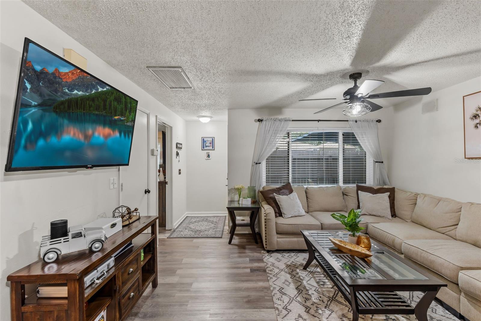 VILLAS OF PINELLAS FARMS CONDO - Residential