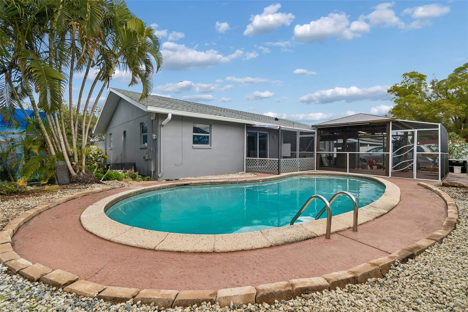 TAMPA SHORES UNIT 7 - Residential