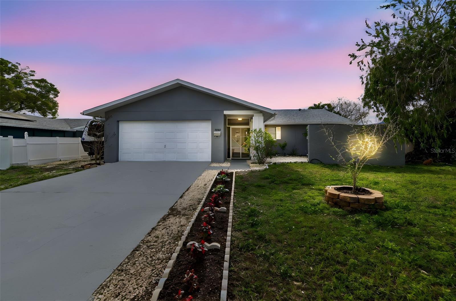 TAMPA SHORES UNIT 7 - Residential