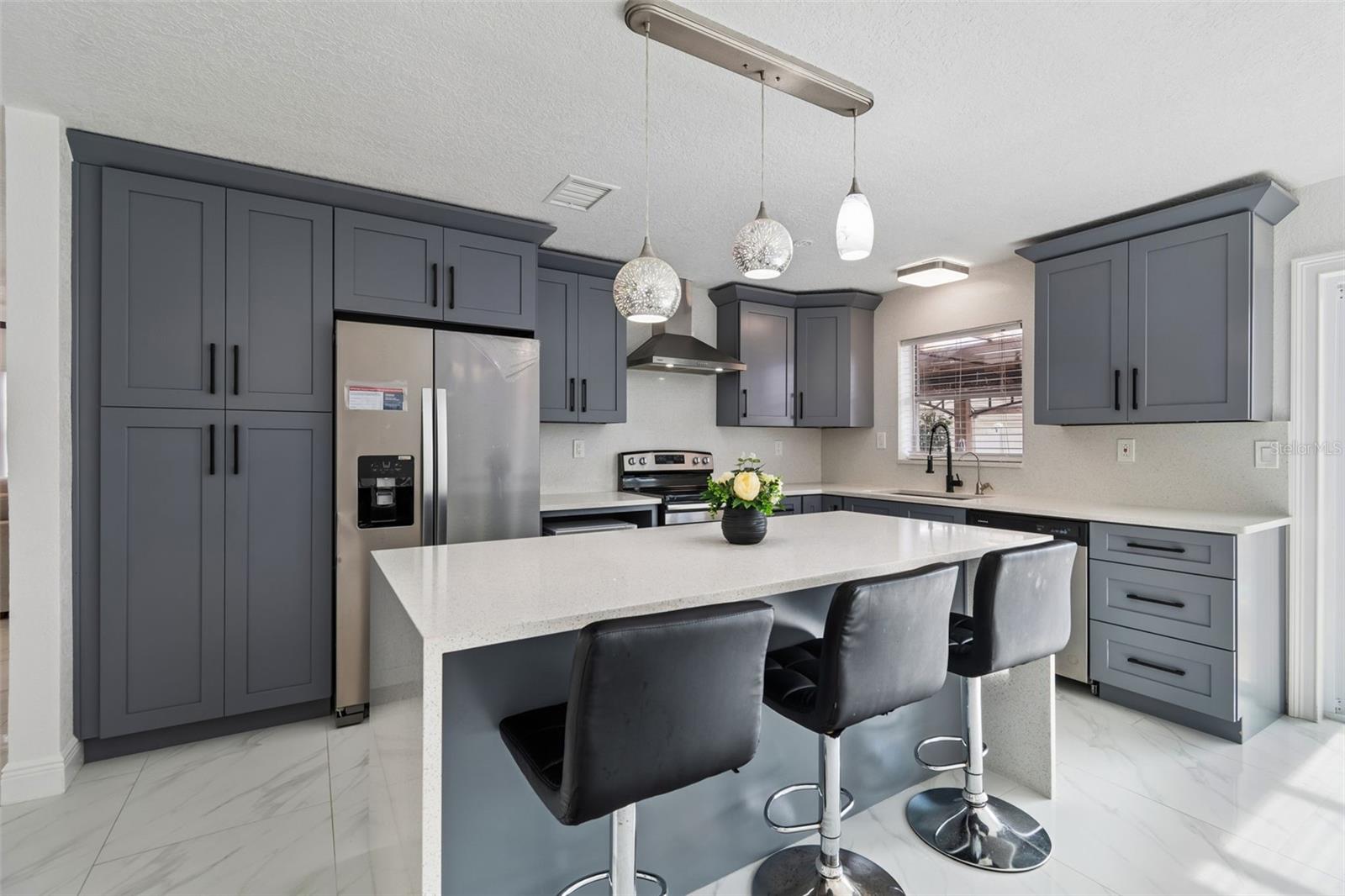 TAMPA SHORES UNIT 7 - Residential