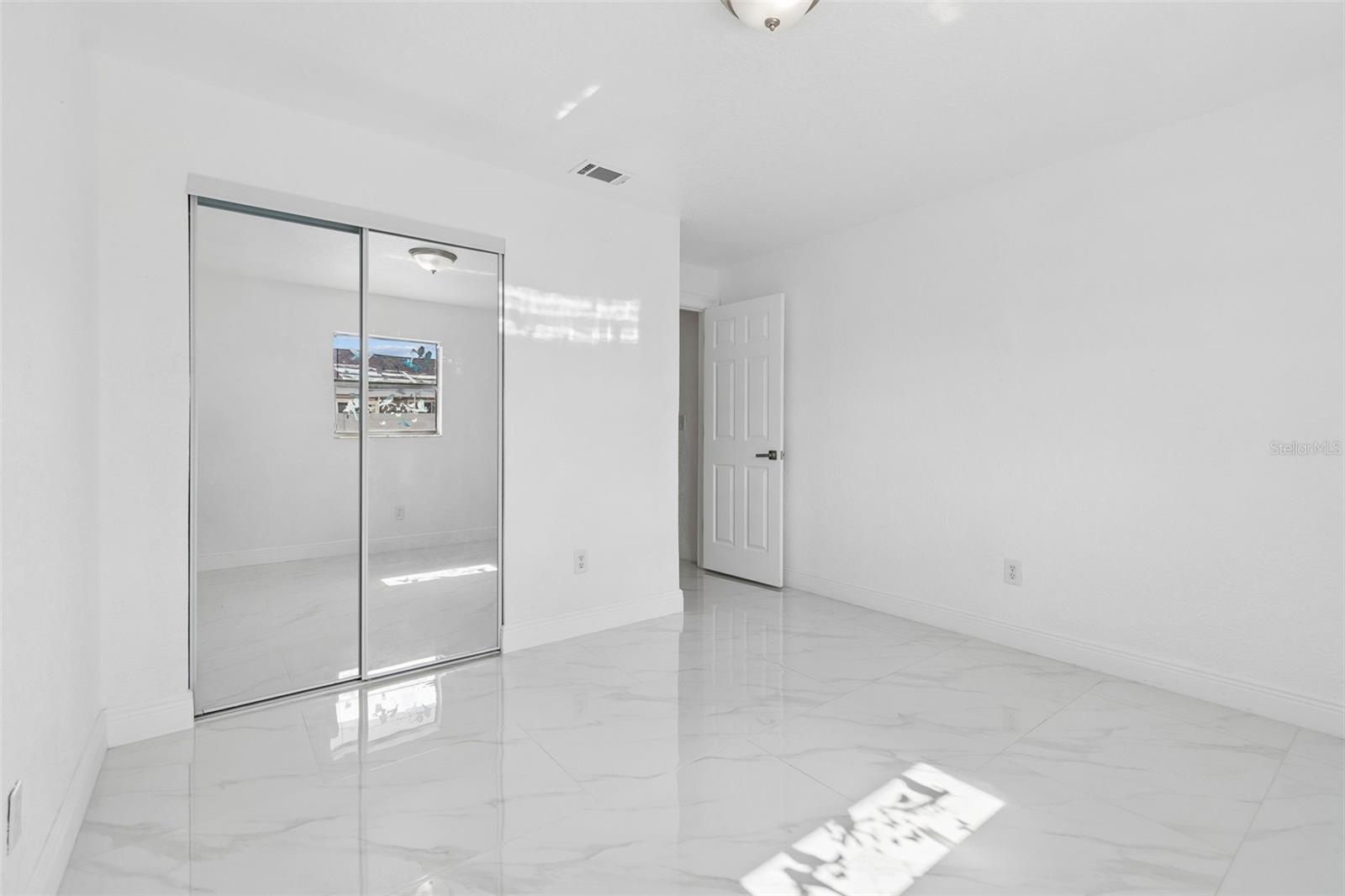 TAMPA SHORES UNIT 7 - Residential