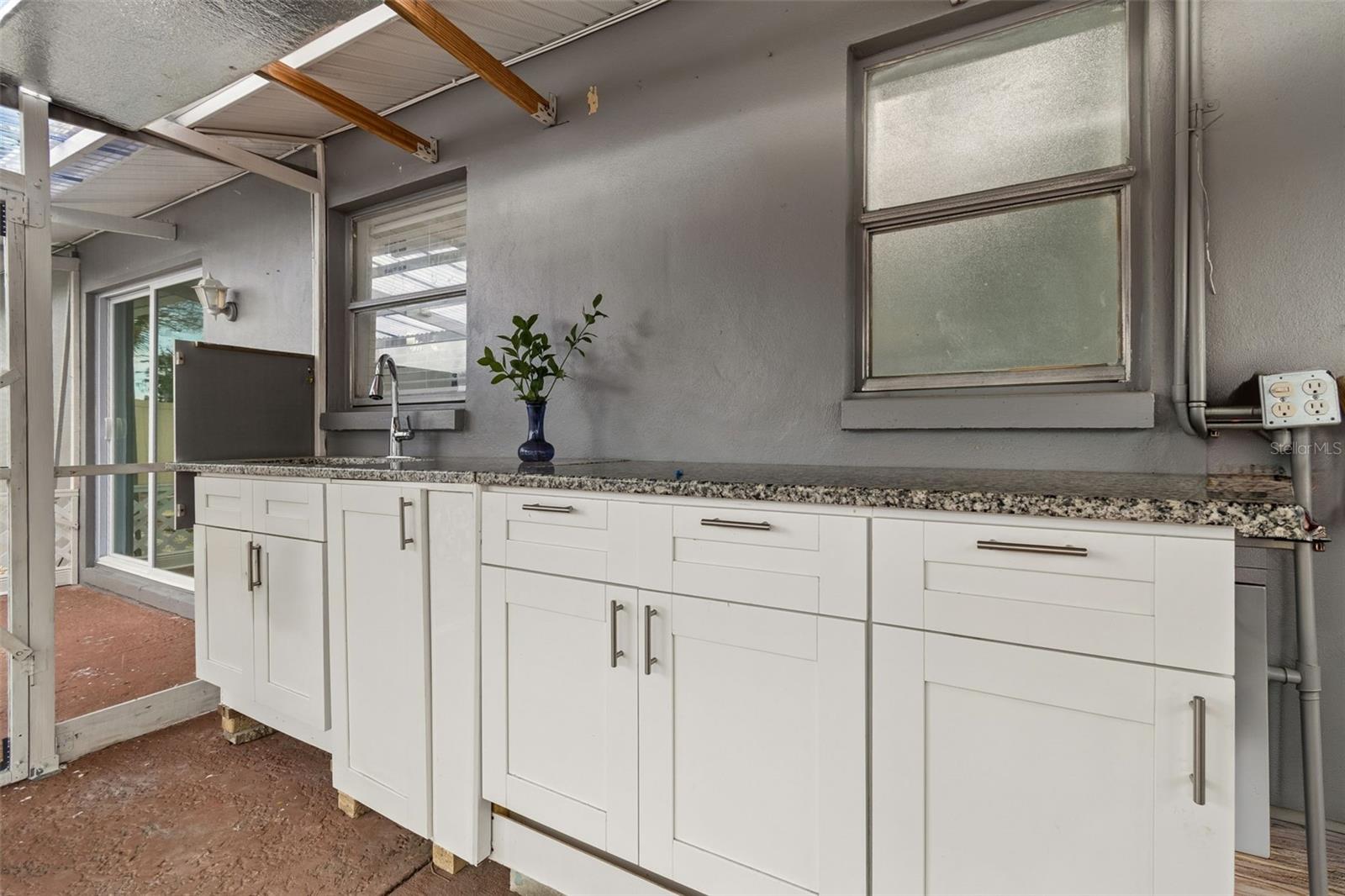 TAMPA SHORES UNIT 7 - Residential