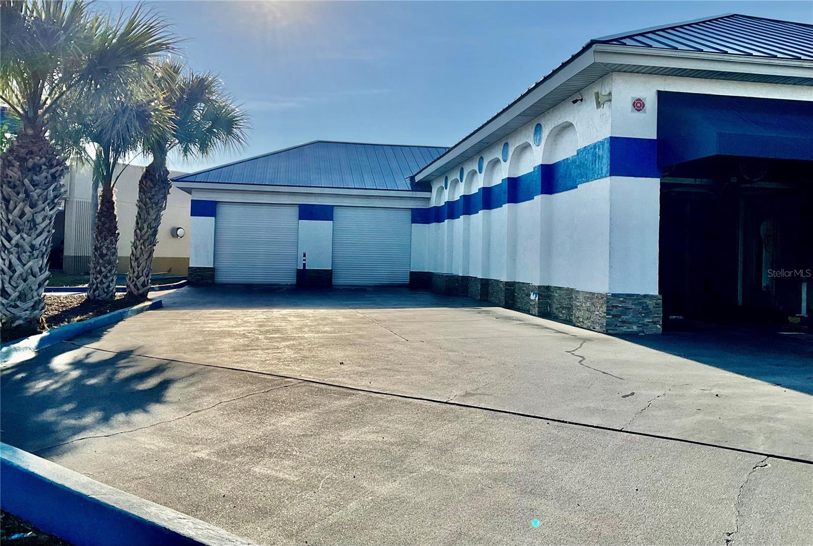 GULF WIND - Commercial Sale