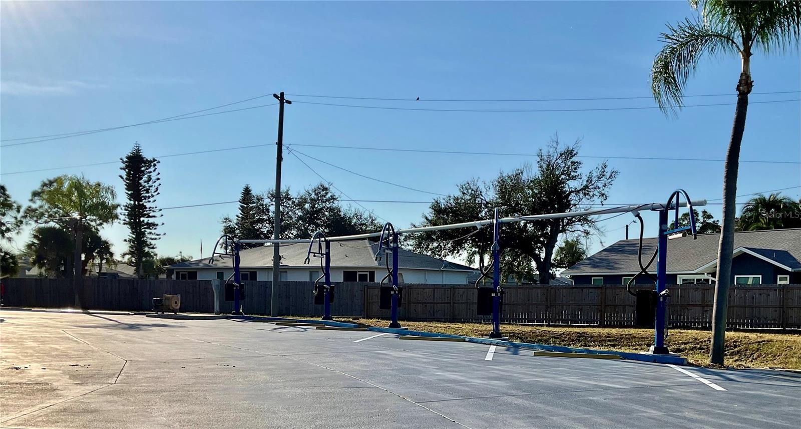 GULF WIND - Commercial Sale