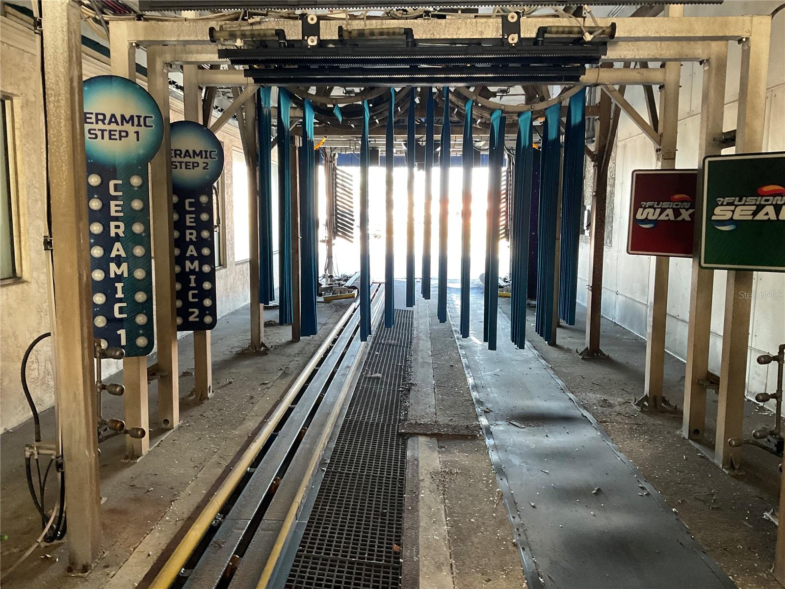 GULF WIND - Commercial Sale