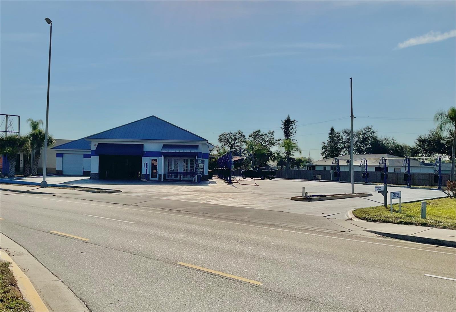 GULF WIND - Commercial Sale