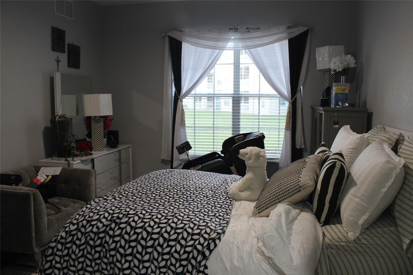 FLORA RIDGE CONDO PH 2 BLDG 5 - Residential