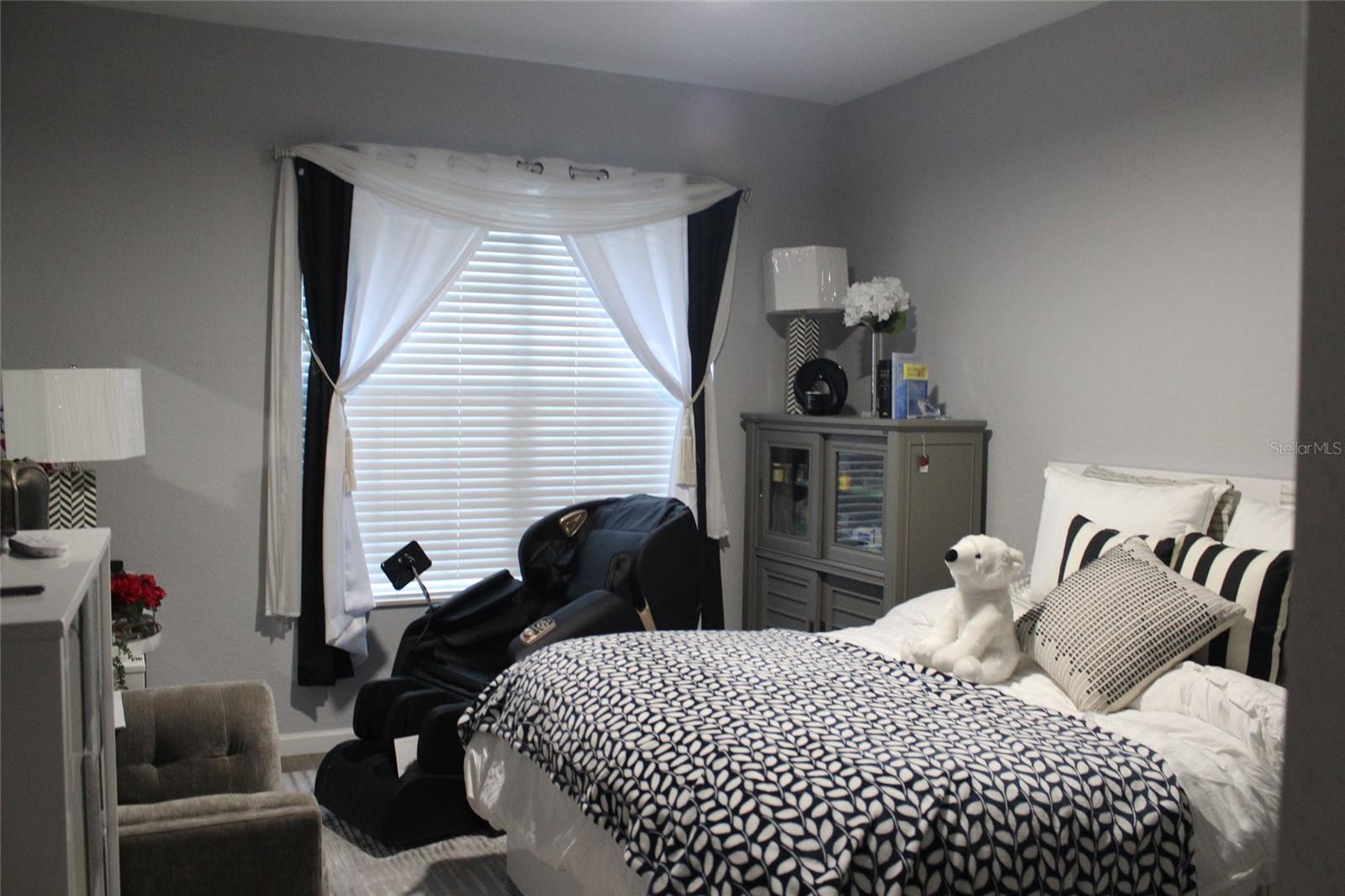 FLORA RIDGE CONDO PH 2 BLDG 5 - Residential