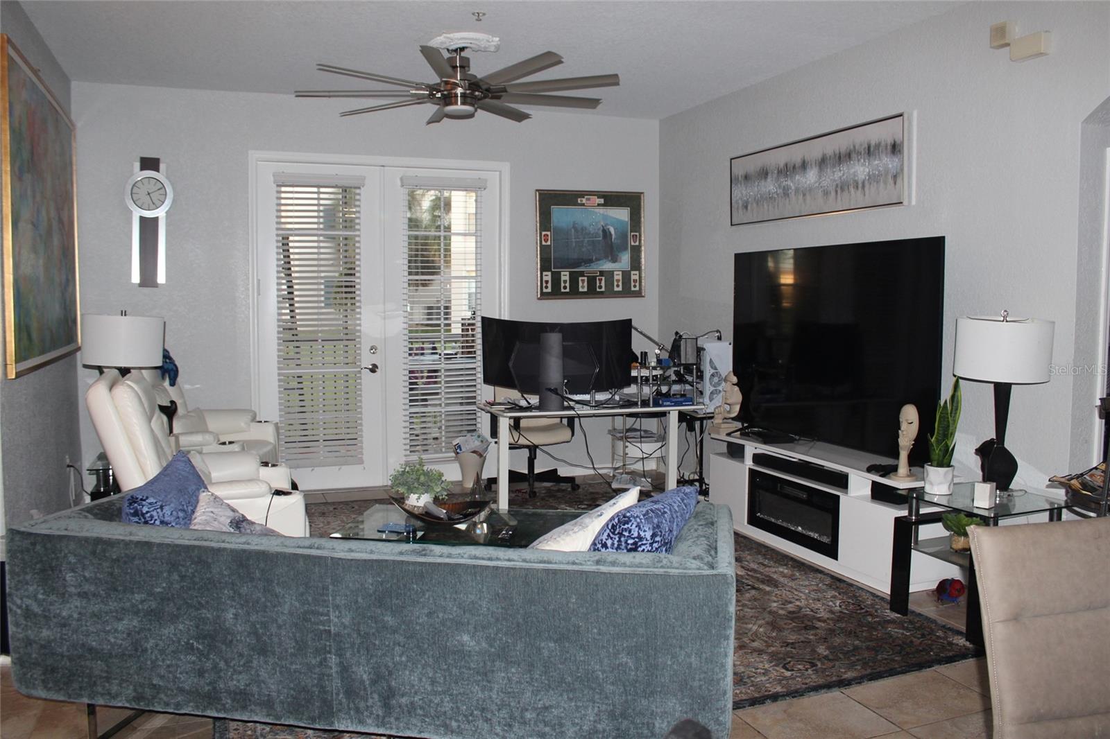 FLORA RIDGE CONDO PH 2 BLDG 5 - Residential