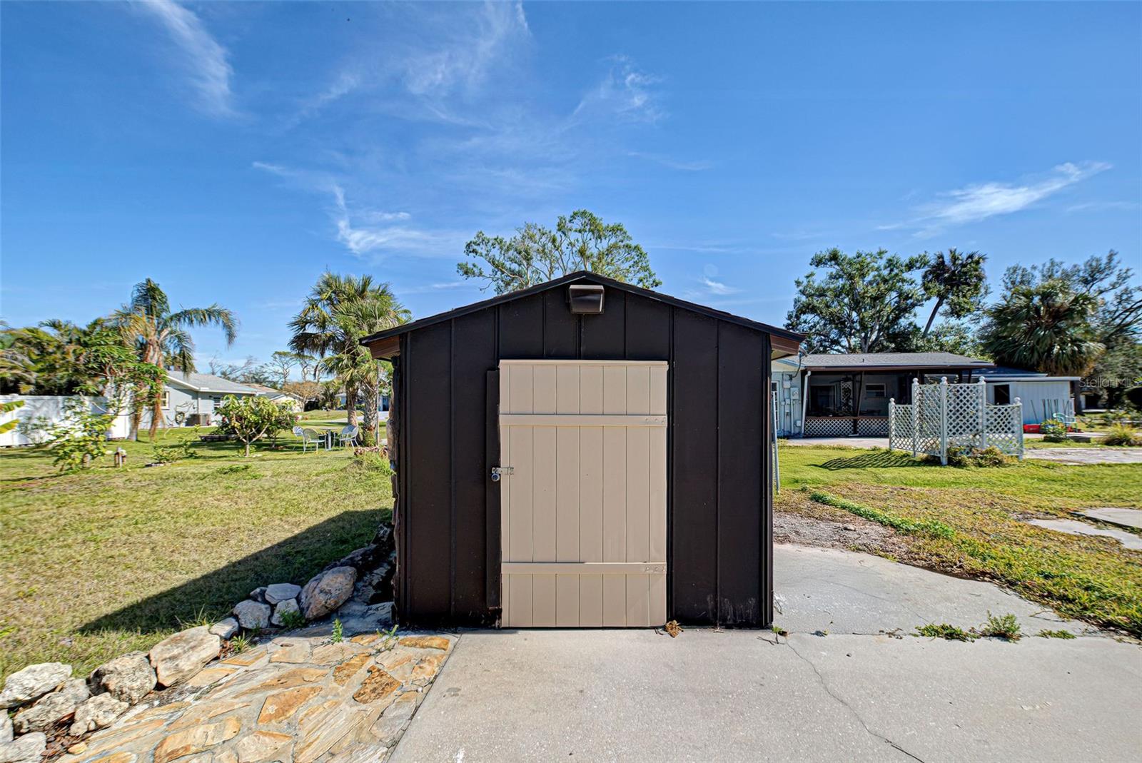 SOUTH VENICE - Residential