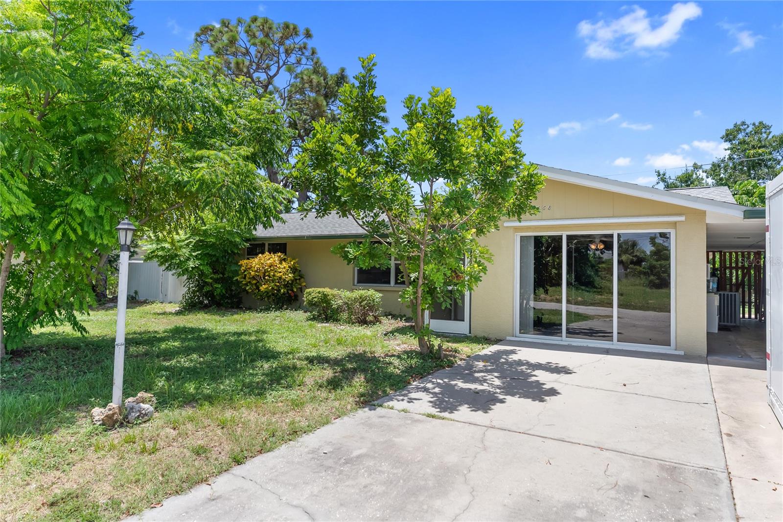 3468 ROSLYN ROAD