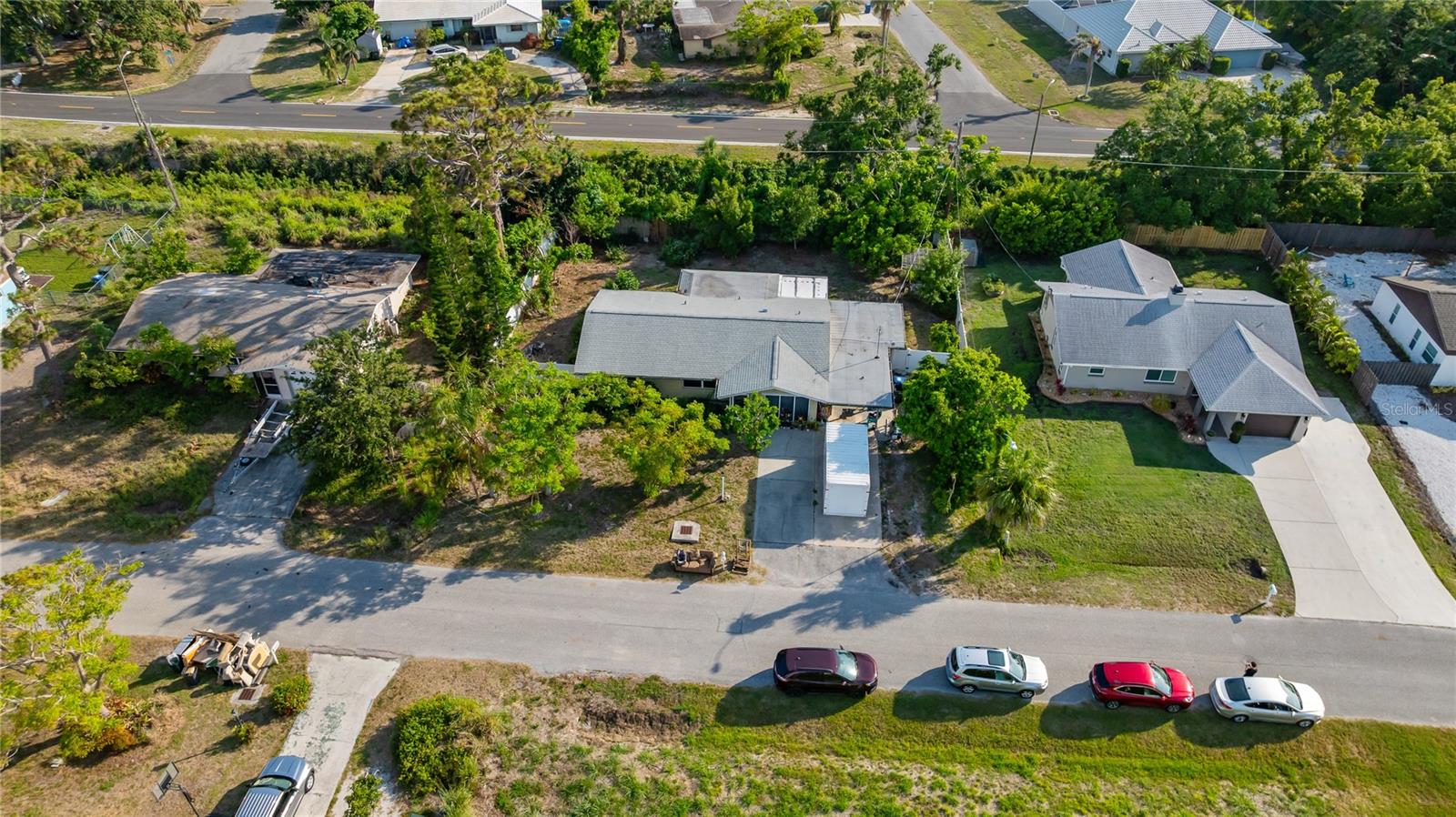 3468 ROSLYN ROAD