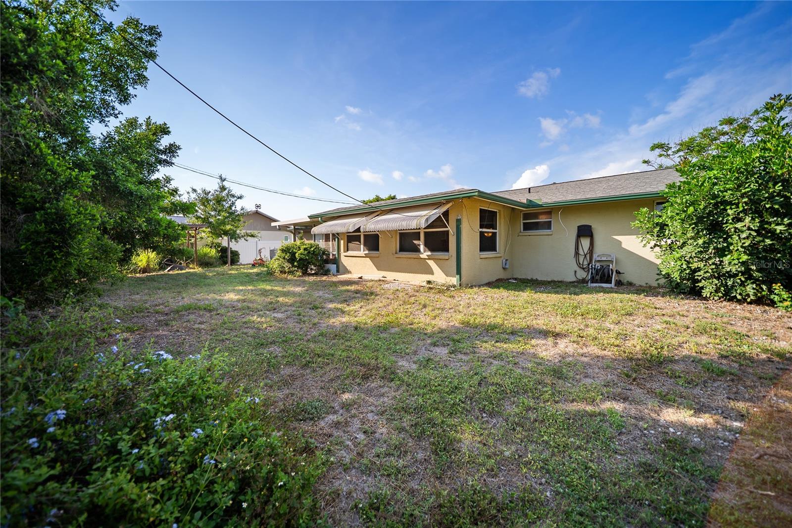 3468 ROSLYN ROAD