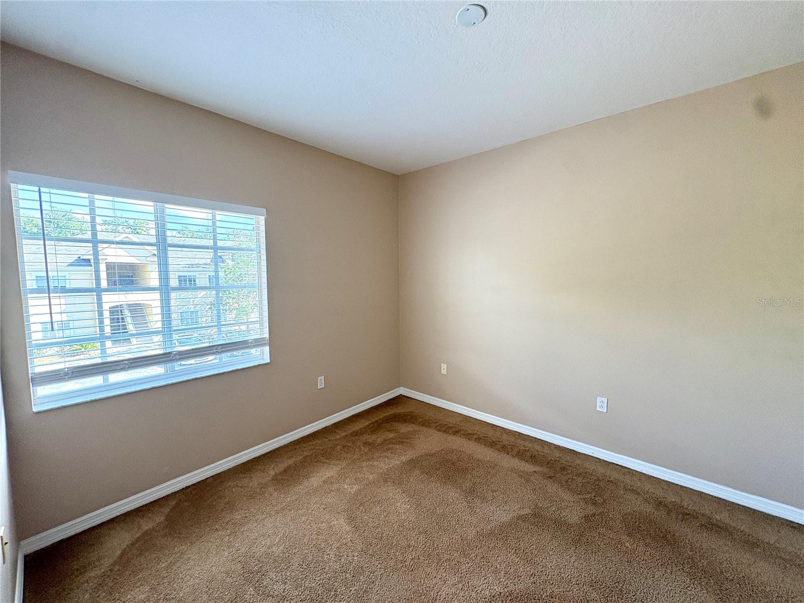 VILLAGES OF BLOOMINGDALE CONDO 03 - Residential Lease