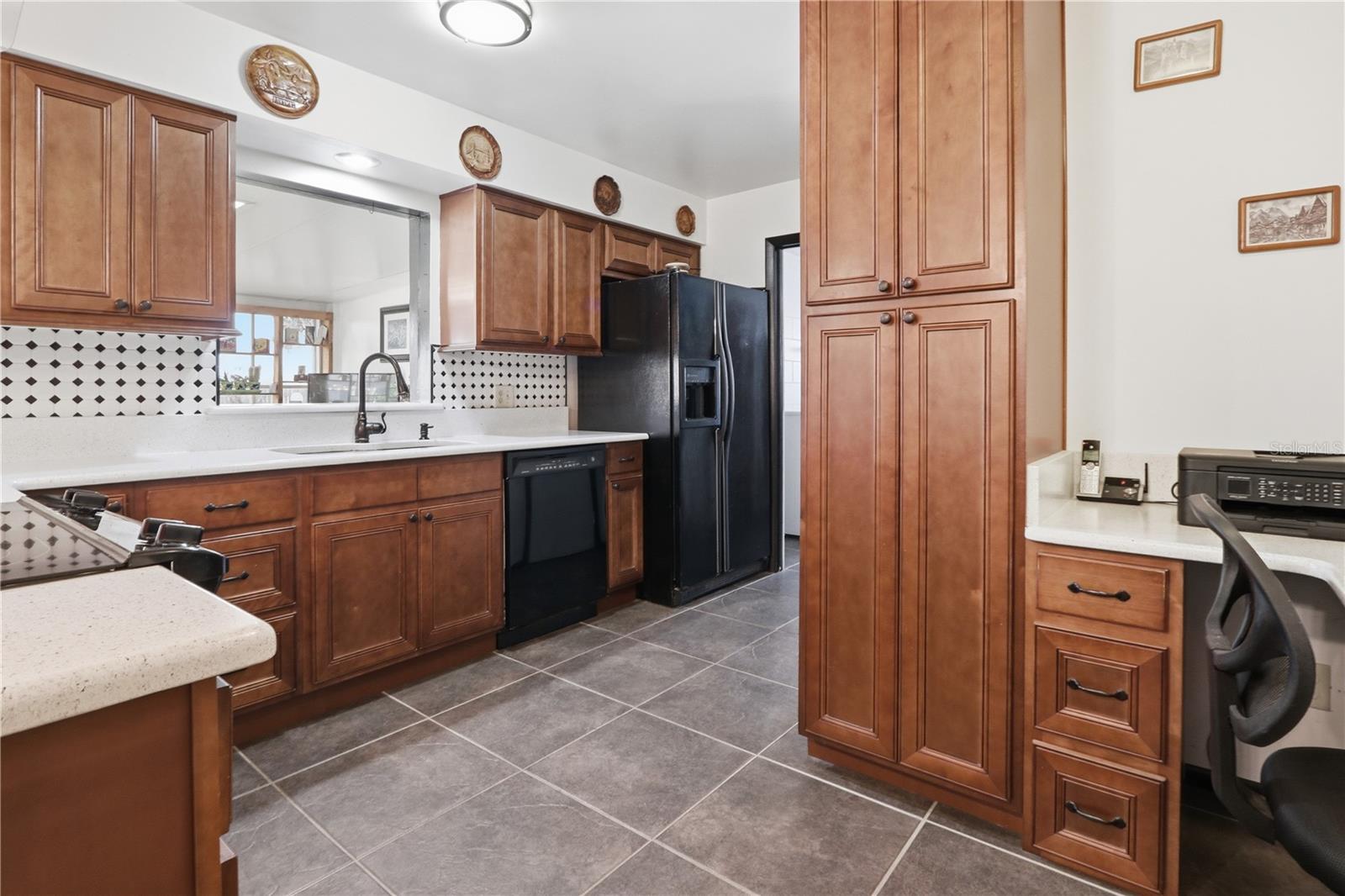 SUNRISE UNIT 2-B - Residential