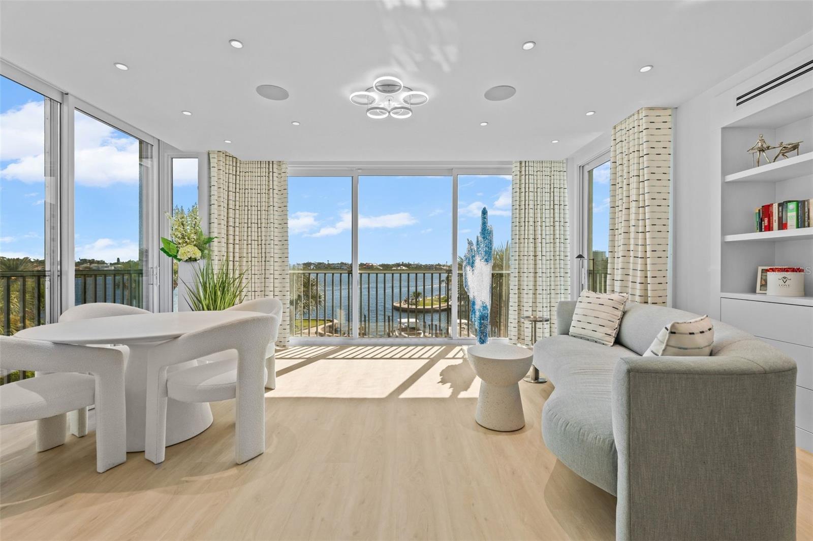 DOLPHIN BAY-SIESTA KEY SEC A - Residential