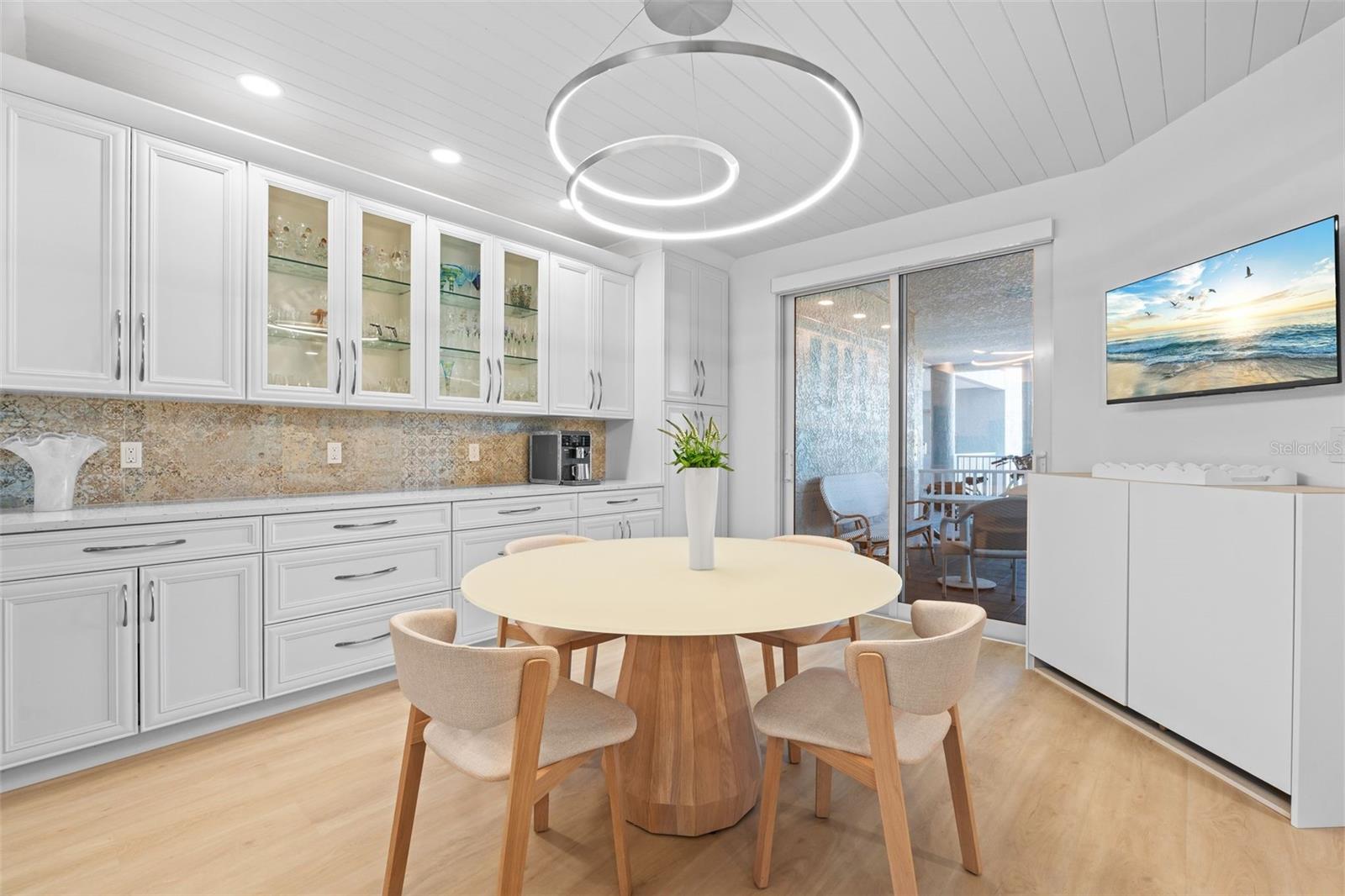 Casas a venda 4 - Jen Dantas 1260 DOLPHIN BAY WAY 301