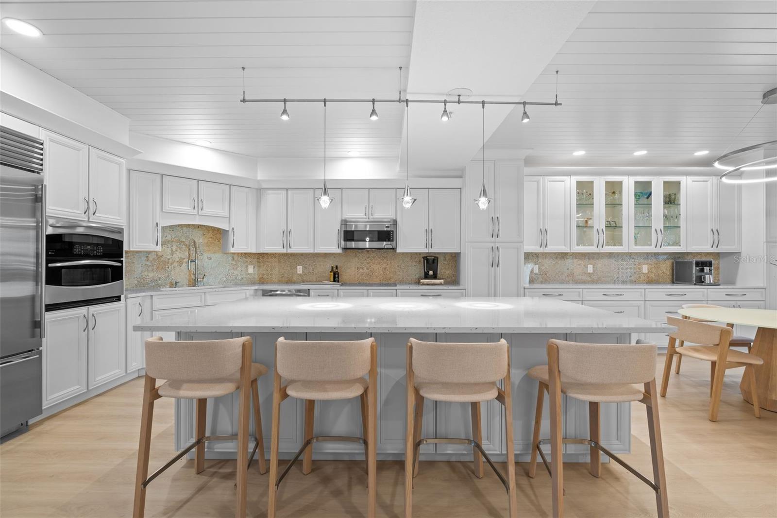 DOLPHIN BAY-SIESTA KEY SEC A - Residential