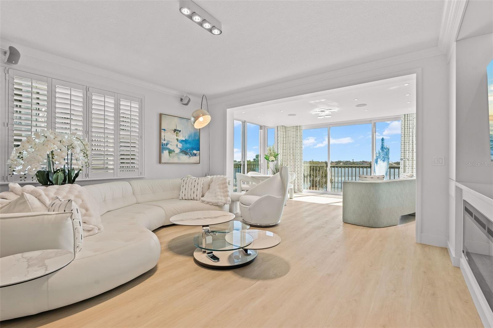 DOLPHIN BAY-SIESTA KEY SEC A - Residential