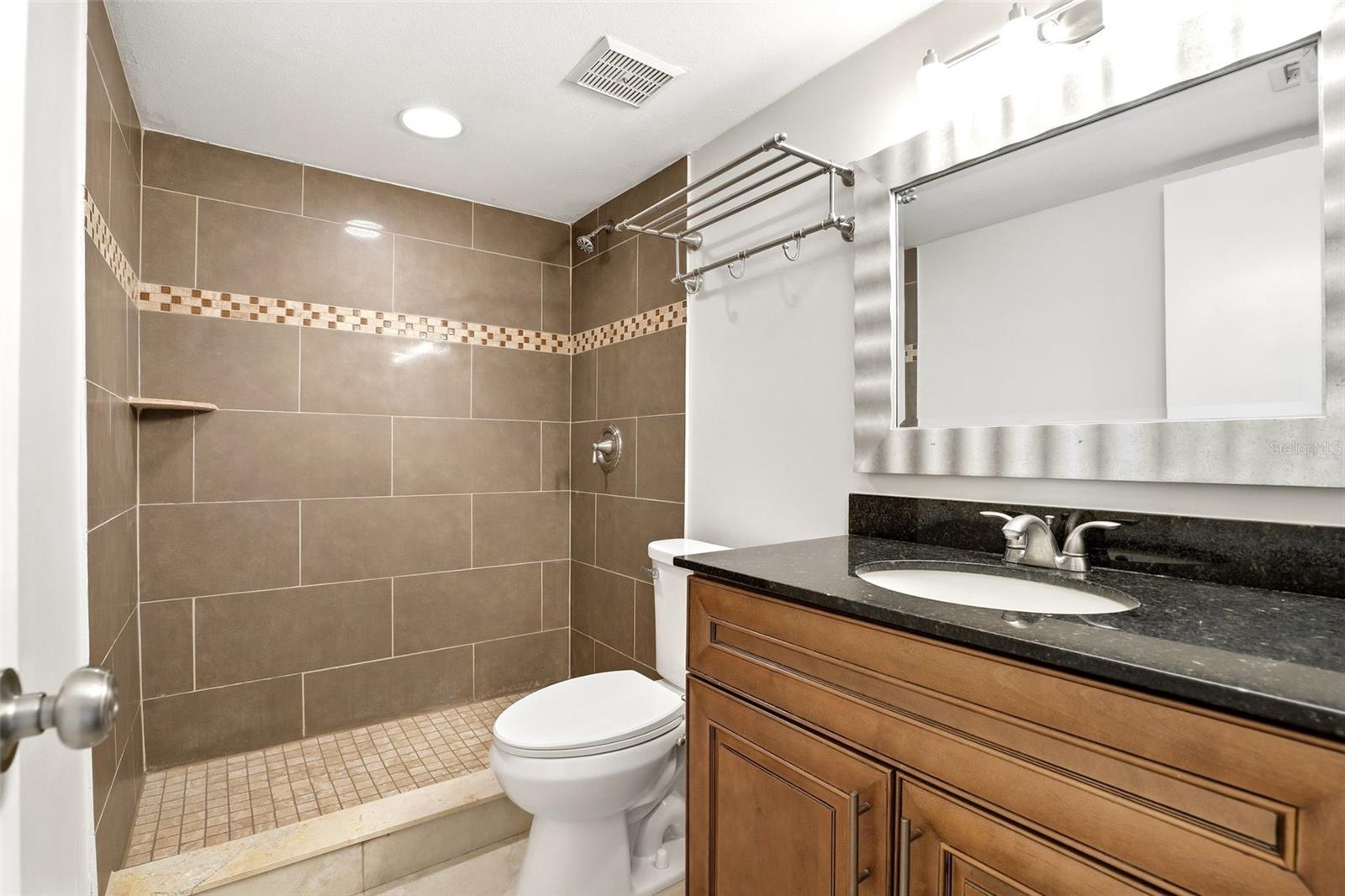 SANDY COVE - Residential