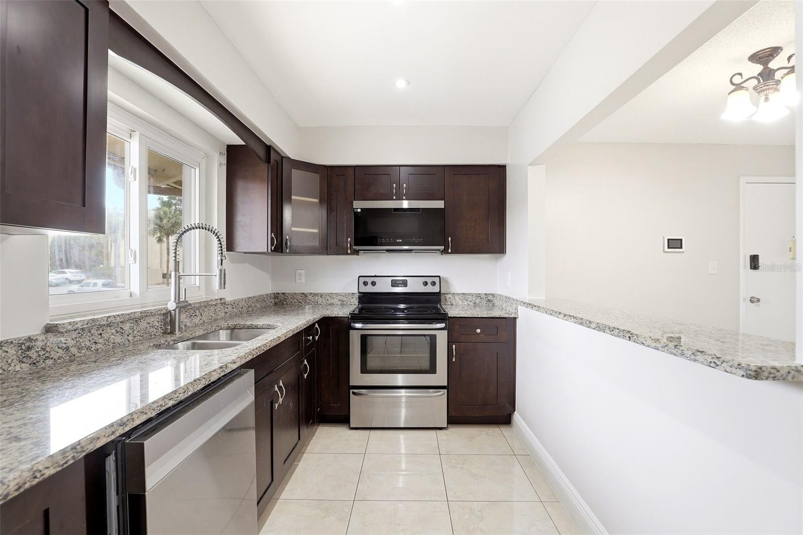 SANDY COVE - Residential