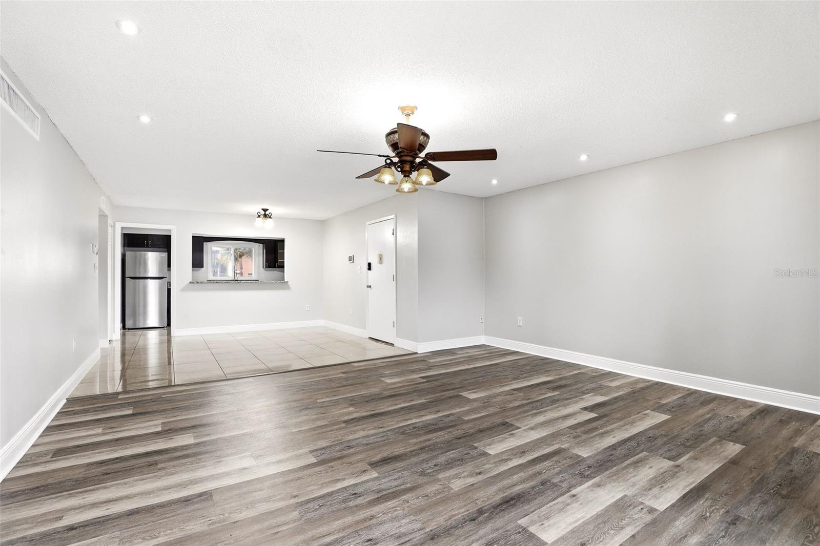 SANDY COVE - Residential