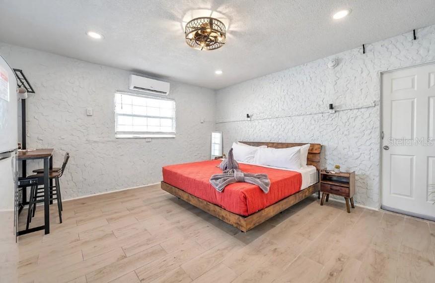 602 POINSETTIA AVENUE