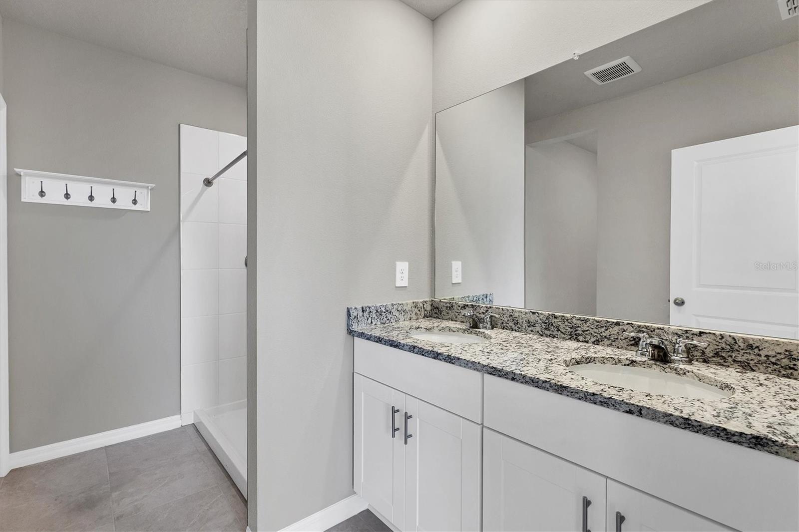 MAGNOLIA BAY SOUTH PH 1 - Residential