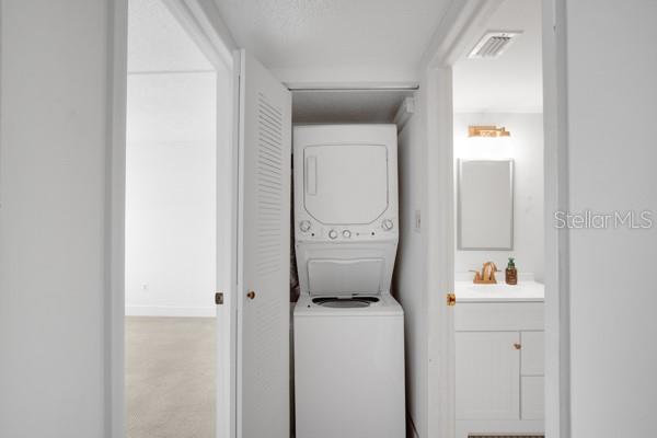 LAKE VIEW OF LARGO SOUTH CONDO PHASE 3 BL - Residential