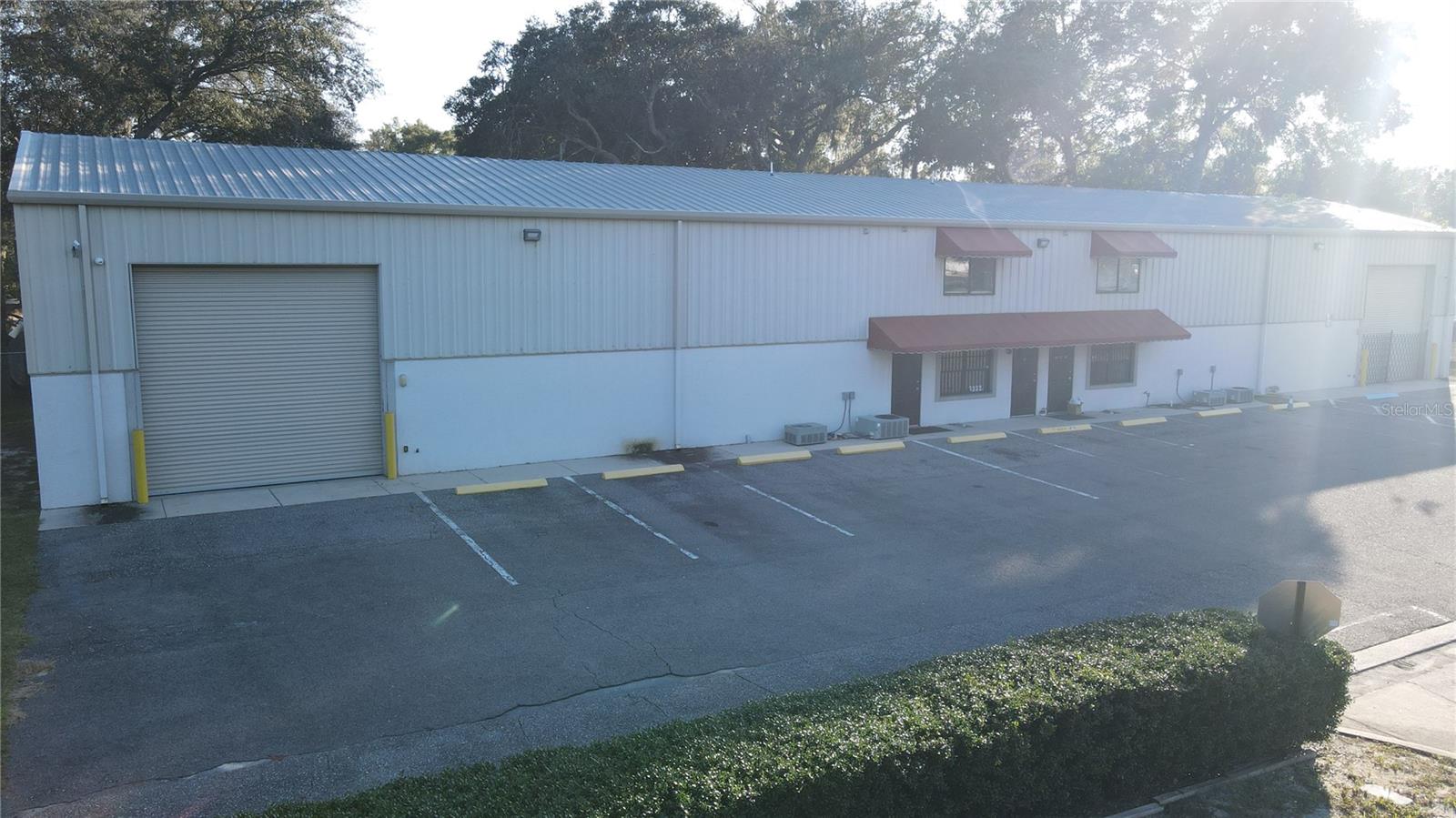 BOB NICHOLS INDUST CENTER - Commercial Lease