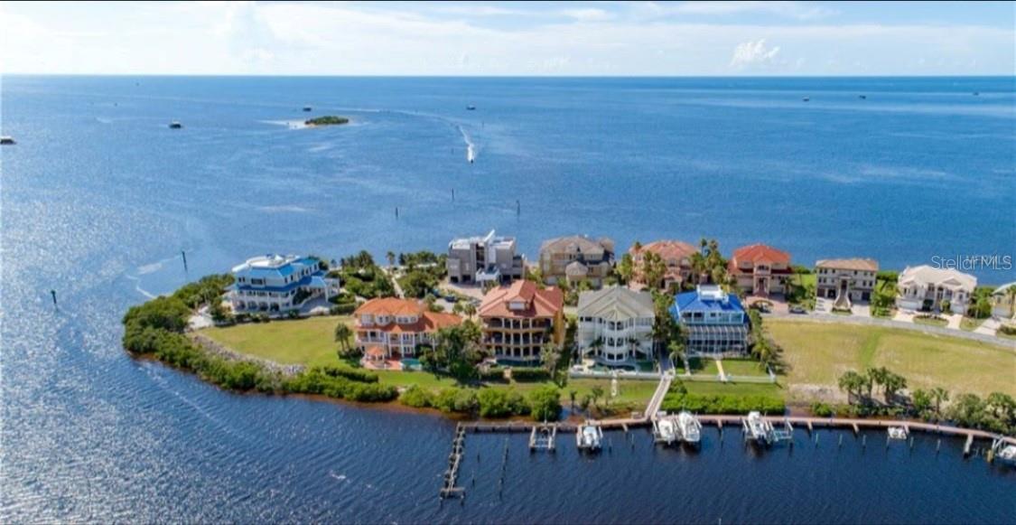26 HARBORPOINTE DRIVE