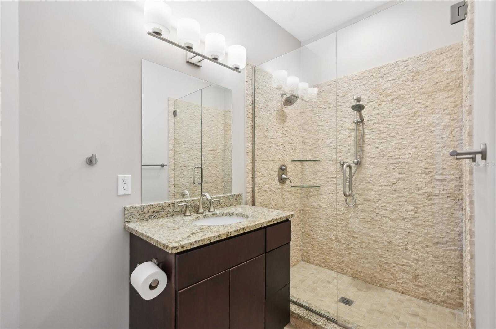 MIRA LAGO AT PALMER RANCH PH 3 - Residential