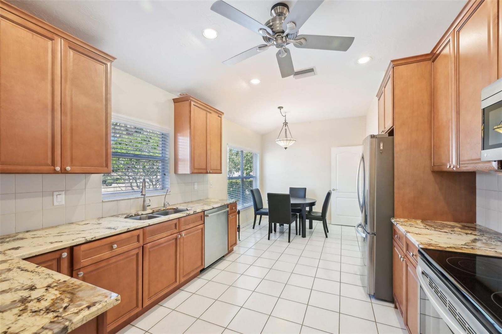 MIRA LAGO AT PALMER RANCH PH 3 - Residential