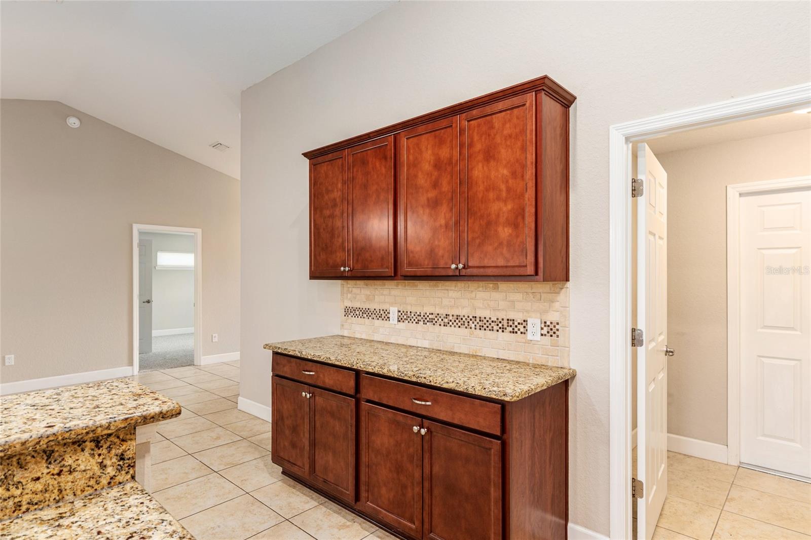 OCALA WATERWAY ESTATE - Residential