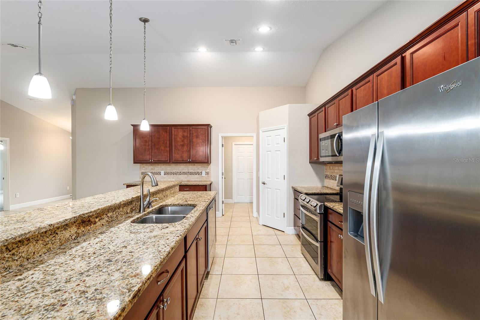 OCALA WATERWAY ESTATE - Residential