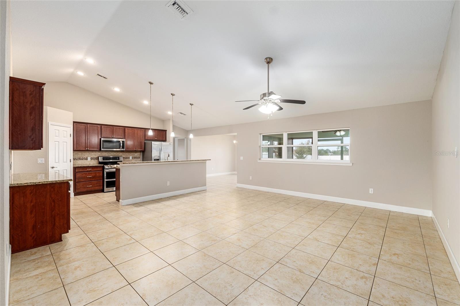 OCALA WATERWAY ESTATE - Residential